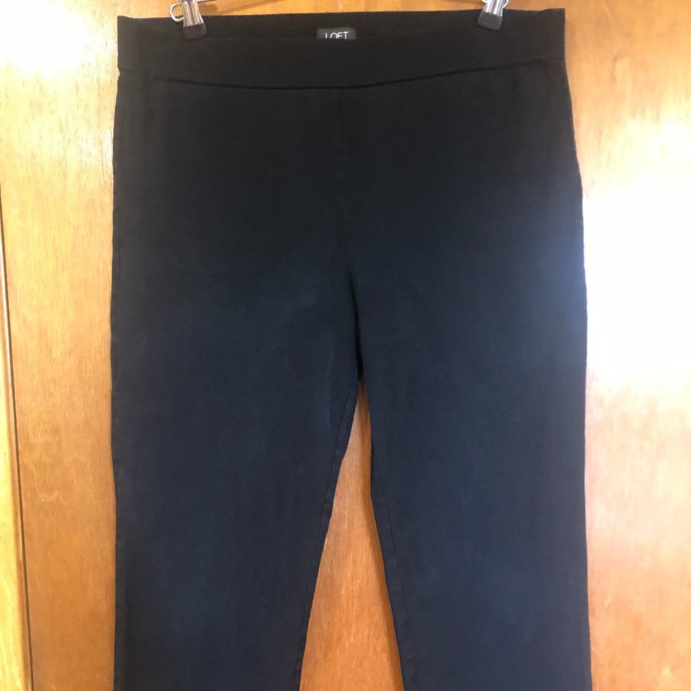 LOFT Original Black Capri Stretch Pants Size 12